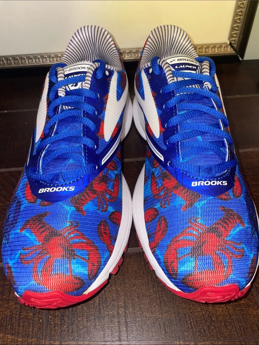 Brooks Limited Edition Lobster Print Launch 4 Boston 2017 Sneakers Size 7.5